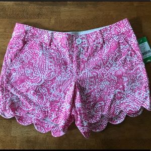 Lilly Pulitzer Buttercup Shorts in Hotty Pink